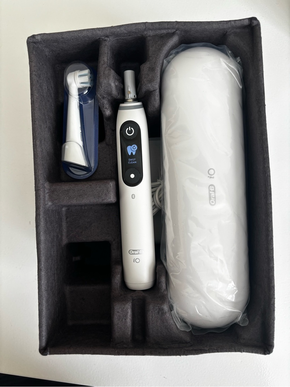 Oral-B iO Series 7L Deep Clean Rechargeable Toothbrush White - New - Open Box - Picture 12 of 12